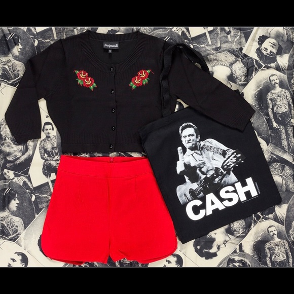 Sourpuss Tattoo Roses 3/4 Sleeve Pointelle Cardiga - Picture 2 of 8